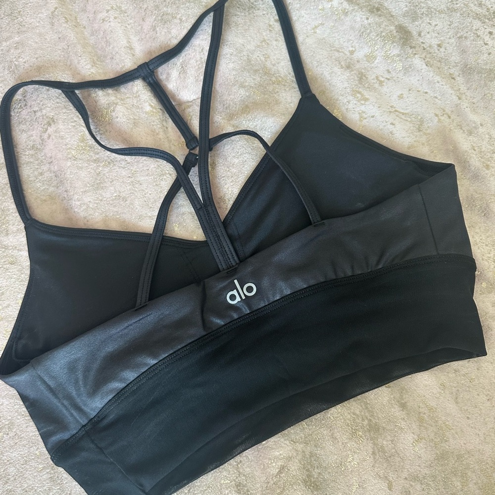 Never worn alo sports bras size 2